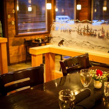 Bella Coola Mountain Lodge Hagensborg Dış mekan fotoğraf